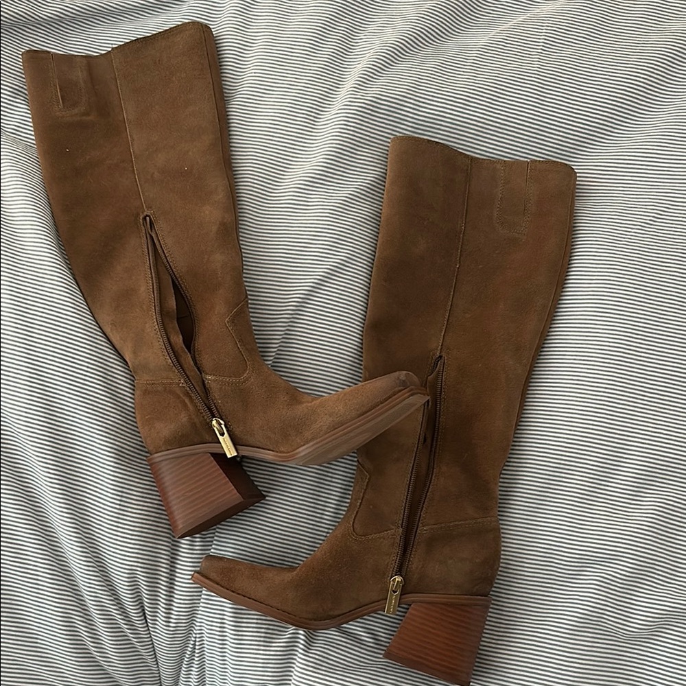 Vince Camuto suede boots UNWORN